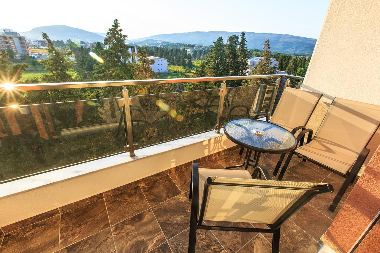 Hotel Hoti II Ulcinj Exterior foto